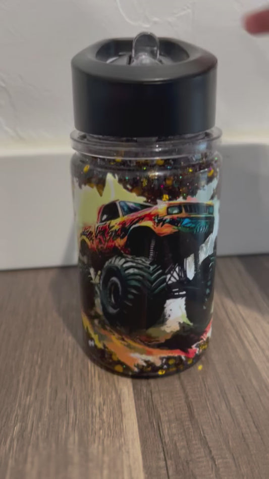 Monster truck 10oz snow globe